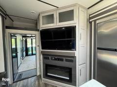2022 Keystone Fuzion 419, $ 88,000