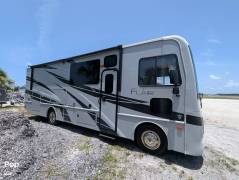 2023 Fleetwood Flair 29M, $ 105,000