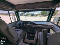 2023 Fleetwood Flair 29M, $ 105,000