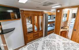2008 Gulf Stream SuperNova 6400, $ 95,000