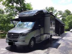 2020 Tiffin Wayfarer 24TW, $ 99,999