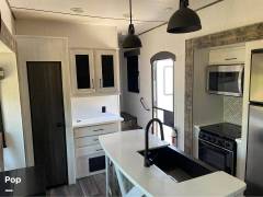 2022 Heartland Bighorn Traveler 37TB, $ 65,000