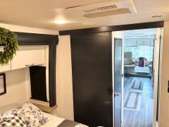 2011 Thor Motor Coach Serrano 31X, $ 55,600