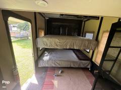 2015 Grand Design Momentum 385TH, $ 38,000
