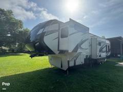 2015 Grand Design Momentum 385TH, $ 38,000