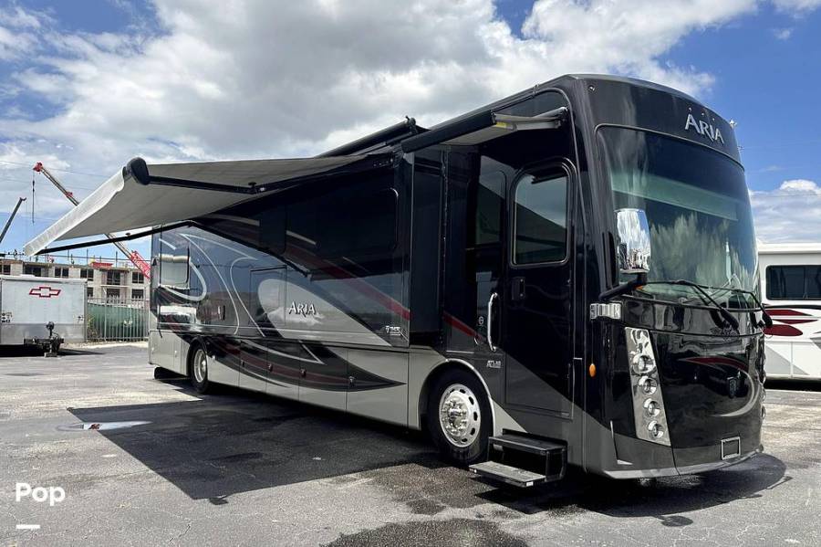 2019 Thor Motor Coach Aria 3901, $ 156,500