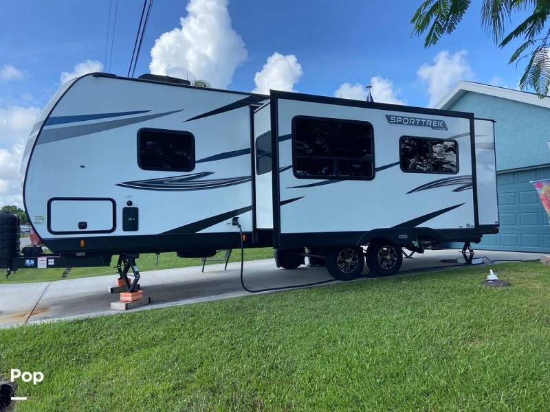 2024 Venture RV SportTrek 271VMB, $ 55,600