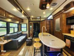 2015 Grand Design Momentum 385TH, $ 40,000