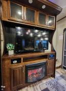 2015 Grand Design Momentum 385TH, $ 40,000