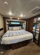 2015 Grand Design Momentum 385TH, $ 40,000