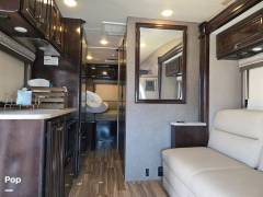 2017 Thor Motor Coach Synergy TT24, $ 67,900