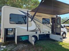 2017 Thor Motor Coach Synergy TT24, $ 67,900