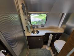 2020 Airstream Globetrotter 23FB TWIN, $ 69,500