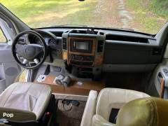2019 Thor Motor Coach Quantum KM24, $ 79,000