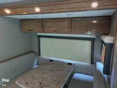 2019 Thor Motor Coach Quantum KM24, $ 79,000