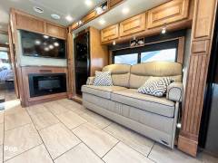 2017 Tiffin Allegro Breeze 31BR, $ 135,000