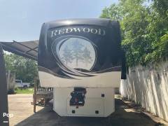 2017 CrossRoads Redwood 3901WB, $ 56,000