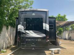 2017 CrossRoads Redwood 3901WB, $ 56,000