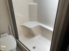 2017 CrossRoads Redwood 3901WB, $ 56,000