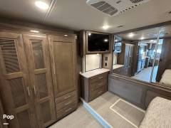 2021 Thor Motor Coach Palazzo 37.4, $ 150,000