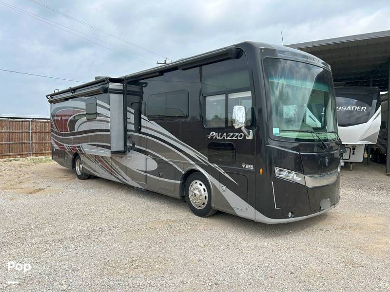 2021 Thor Motor Coach Palazzo 37.4, $ 150,000