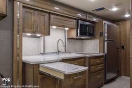 2021 Thor Motor Coach Palazzo 37.4, $ 150,000