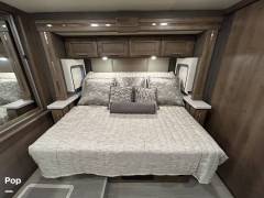 2021 Thor Motor Coach Palazzo 37.4, $ 150,000