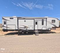 2022 Forest River Sabre 38DBQ, $ 45,000