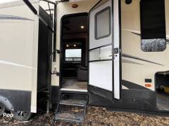 2017 Keystone Montana High Country 340BH, $ 39,900