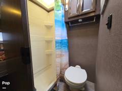 2017 Thor Motor Coach Axis 25.4, $ 54,200
