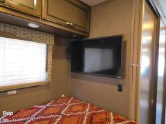 2017 Thor Motor Coach Axis 25.4, $ 54,200