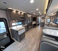 2022 Jayco Seneca 37K, $ 250,000