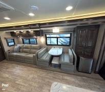 2022 Jayco Seneca 37K, $ 250,000