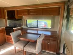 2018 Winnebago Vista LX 30T, $ 69,000