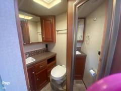 2018 Winnebago Vista LX 30T, $ 69,000