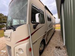 2018 Winnebago Vista LX 30T, $ 69,000