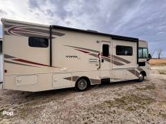 2018 Winnebago Vista LX 30T, $ 69,000