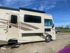 2018 Winnebago Vista LX 30T, $ 69,000