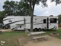 2021 CrossRoads Redwood 4150RD, $ 82,000