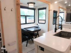 2021 CrossRoads Redwood 4150RD, $ 82,000