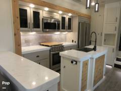 2021 CrossRoads Redwood 4150RD, $ 82,000