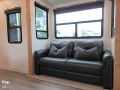 2021 CrossRoads Redwood 4150RD, $ 82,000