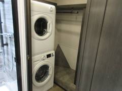 2021 CrossRoads Redwood 4150RD, $ 82,000
