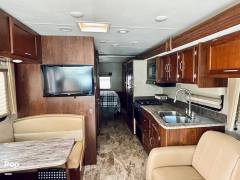 2017 Coachmen Pursuit 30FW, $ 57,000