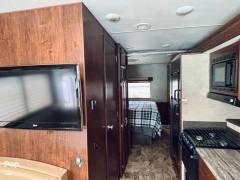 2017 Coachmen Pursuit 30FW, $ 57,000