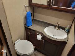 2017 Fleetwood Bounder 36H, $ 78,325