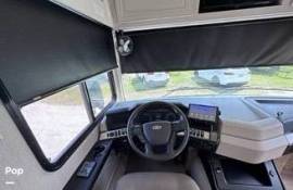 2021 Fleetwood Bounder 35P, $ 99,950