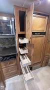 2016 Winnebago Aspect 27D, $ 56,900