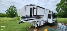 2022 Keystone Arcadia 3940LT, $ 62,000