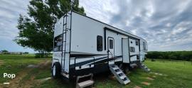 2022 Keystone Arcadia 3940LT, $ 62,000